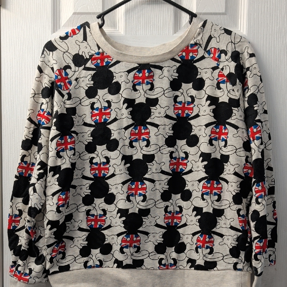 Disney Black and White Union Jack Size M Graphic Sweatshirt